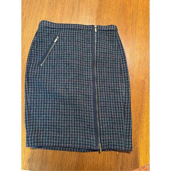 JCrew Zip Front Pencil Skirt, Wool - Picture 5 of 9